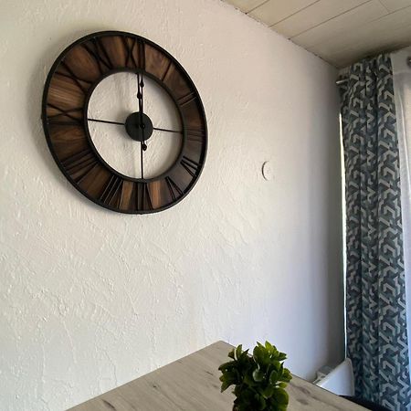 Studio Centre Port Avec Piscine Residence Port Richelieu 아그 외부 사진